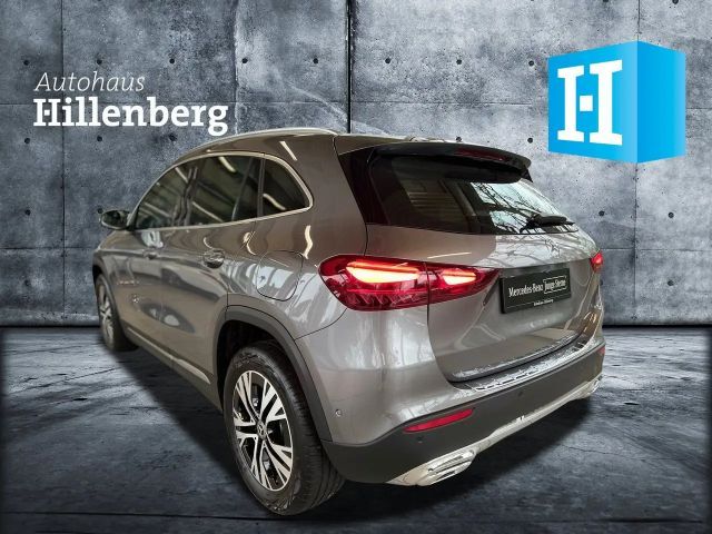 Mercedes-Benz GLA 200 Progressive