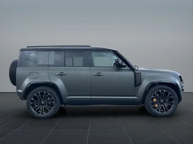 Land Rover Defender 110