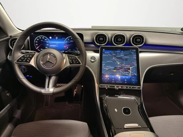 Mercedes-Benz C 180 AVANTGARDE Sedan