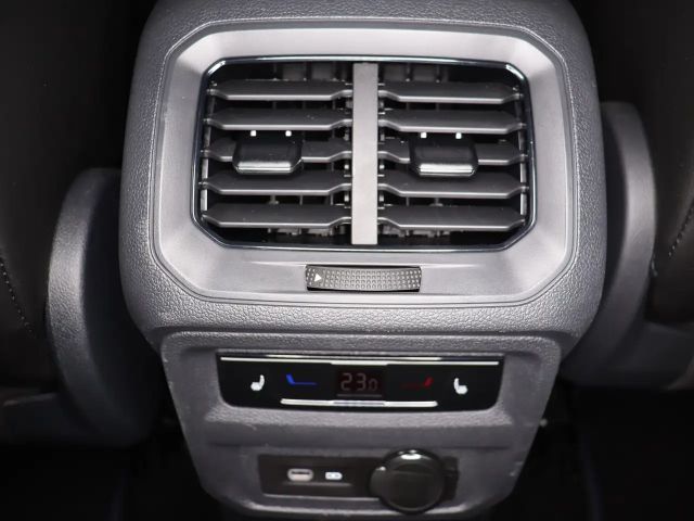 Volkswagen Tiguan 2.0 TSI