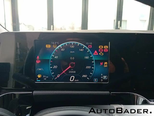 Mercedes-Benz GLA 180 GLA 180 7G MBUX Park-Spur-Pkt RF-Kamera DAB Shz