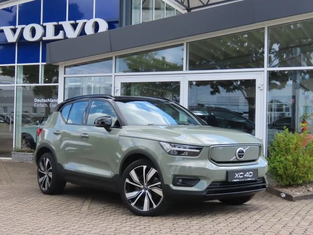 Volvo XC40 AWD R-Design Recharge