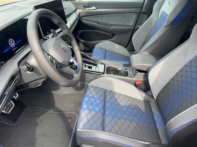Volkswagen Golf Akra AHK Pano Harman Kardon