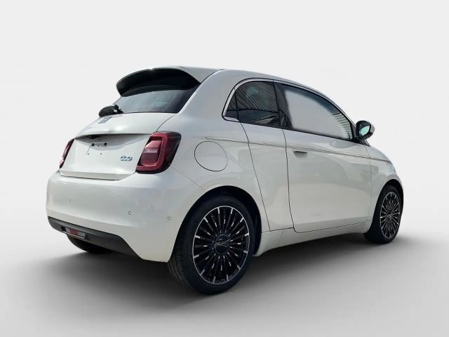Fiat 500e La Prima