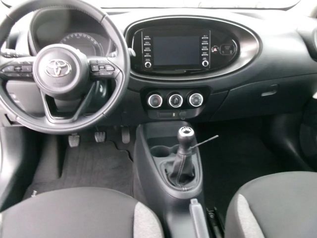 Toyota Aygo X Hatchback Play X-play