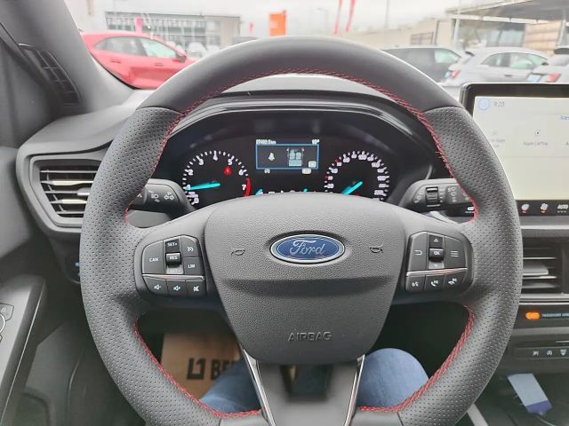Ford Focus EcoBoost ST Line