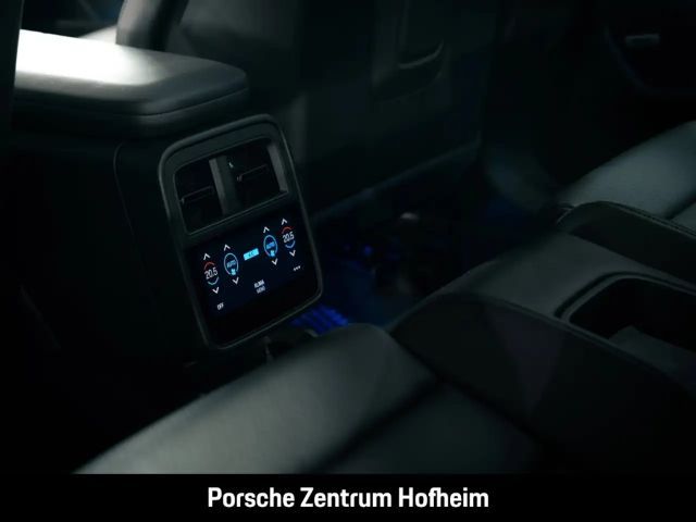 Porsche Taycan BOSE Luftfederung Rückfahrkamera 20-Zoll