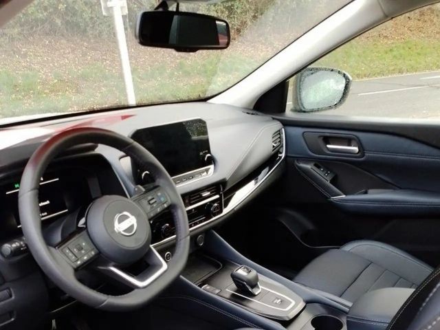 Nissan Qashqai Premiere Edition AT PGD