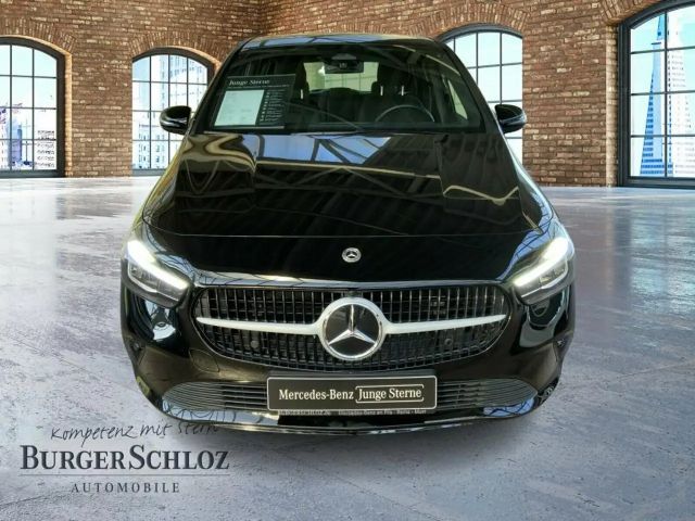 Mercedes-Benz B 180 AUT Kam. KlimaA LED LM Navi PDC ParkAss