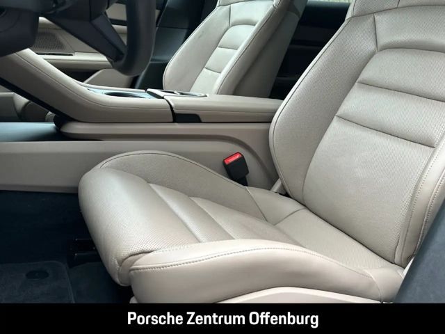Porsche Taycan 4S