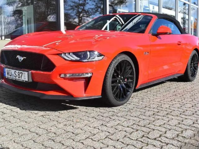 Ford Mustang Convertible GT 5.0 V8