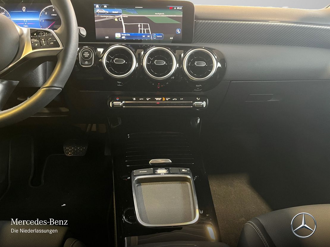 Mercedes-Benz A 180 A 180 d