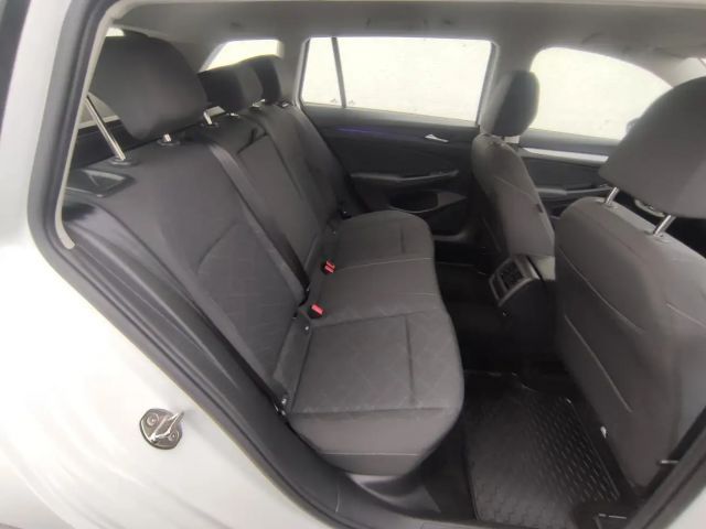 Volkswagen Golf DSG Life