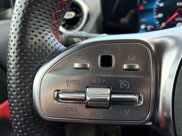 Mercedes-Benz GLA 200 4MATIC AMG Line