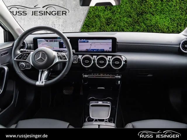 Mercedes-Benz A 180 Progressive