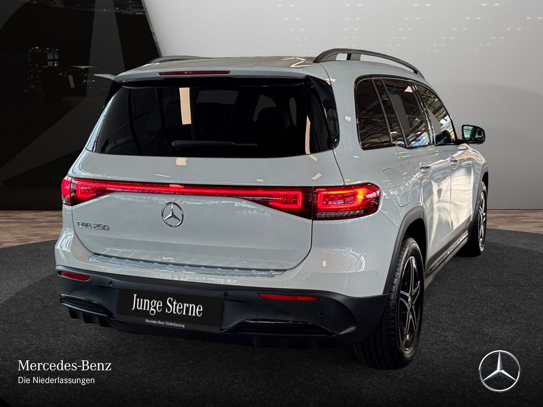 Mercedes-Benz EQB 250