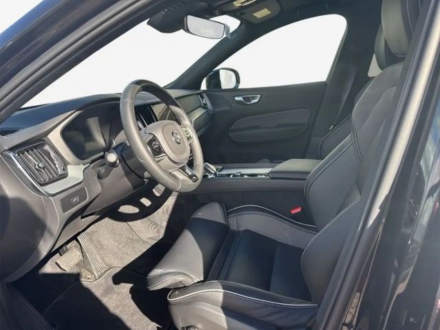 Volvo XC60 Dark Plus