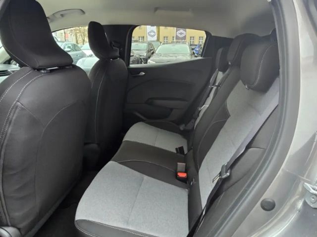 Renault Clio E-Tech Evolution Hybrid