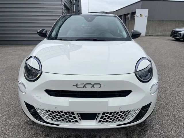 Fiat 600e La Prima