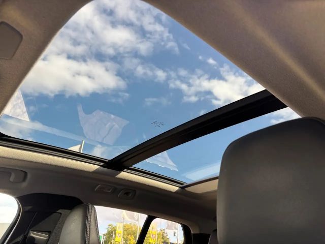 Volvo XC40 Dark Plus