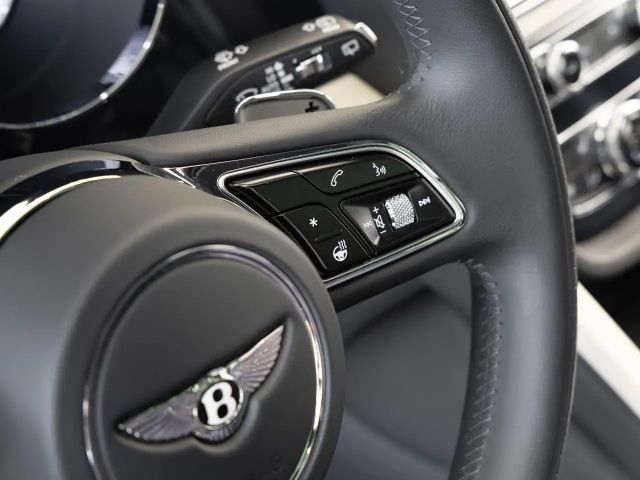 Bentley Bentayga EWB Mulliner von BENTLEY FRANKFURT