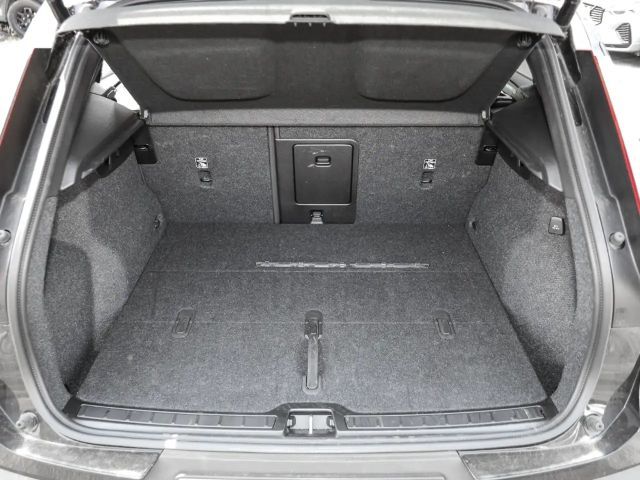 Volvo XC40 Dark Plus