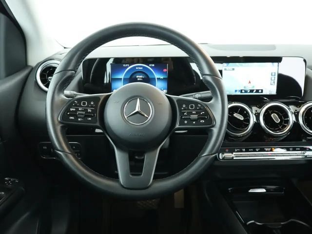 Mercedes-Benz B 180 B 180 d Style