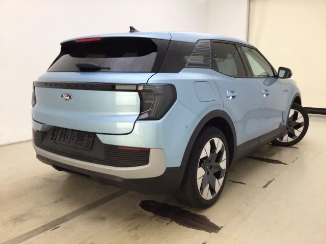 Ford Explorer Premium RWD