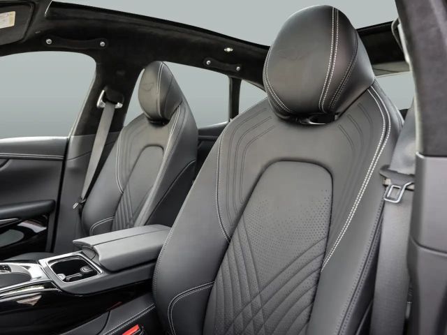 Aston Martin DBX Magnetic Silver