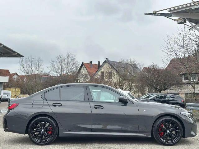BMW 330 330i M-Sport Sedan xDrive