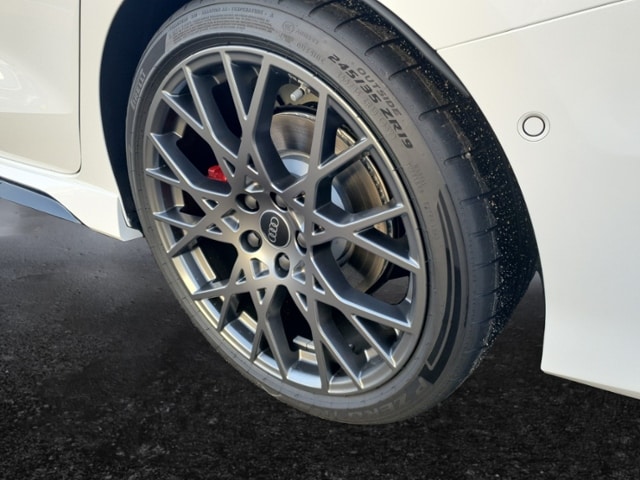 Audi RS3 Quattro S-Tronic Sedan