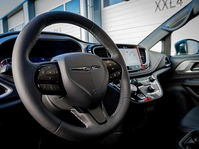 Chrysler Pacifica Touring eHybrid