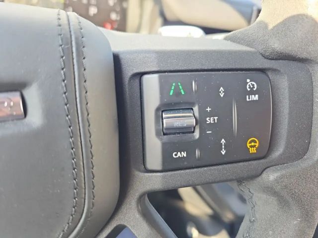 Land Rover Defender 110