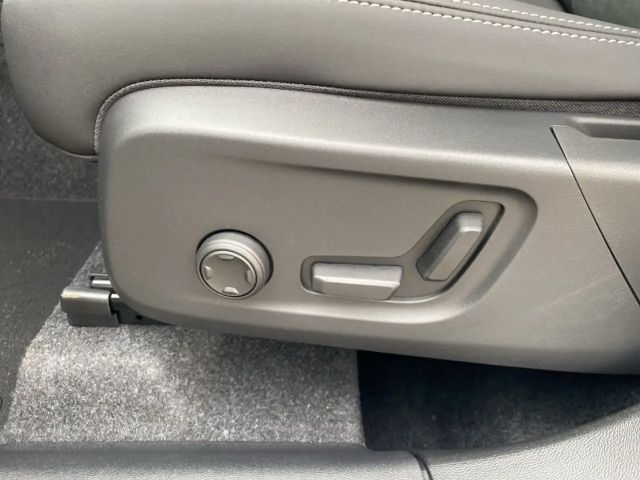 Volvo XC40 Dark Plus