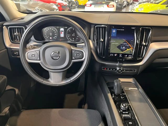 Volvo XC60 Momentum