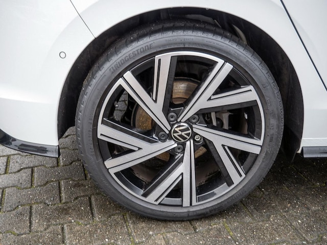 Volkswagen Golf 2.0 TSI DSG Golf VIII R-Line