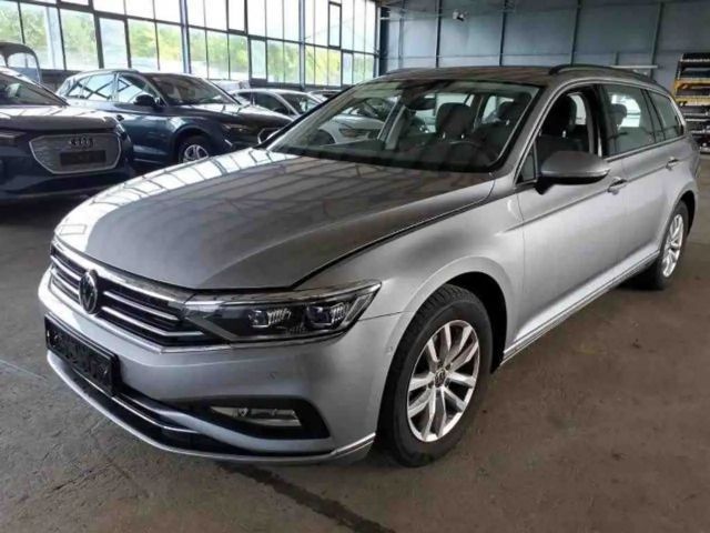 Volkswagen Passat 1.5 TSI DSG Variant