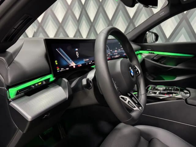 BMW 520 520d M-Sport Sedan xDrive