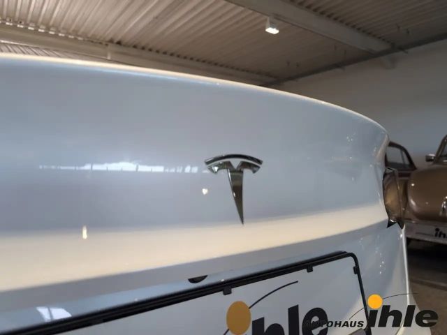 Tesla Model 3 Standard Range