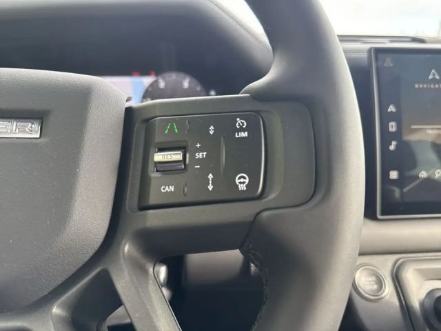 Land Rover Defender 110 D300 Dynamic HSE