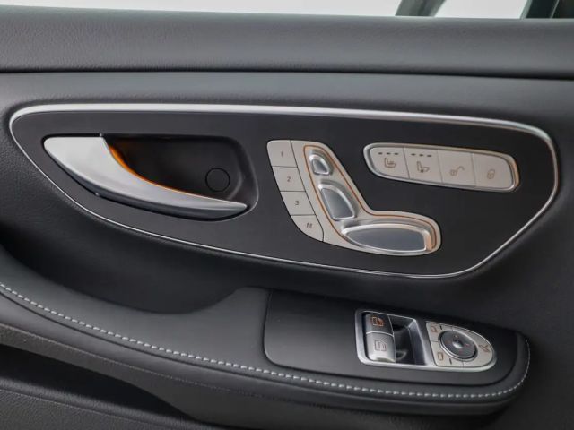 Mercedes-Benz V 300 4MATIC V 300 d