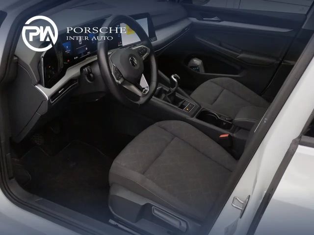 Volkswagen Golf Life Variant