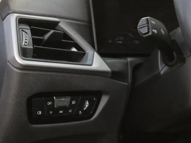 BMW 330 330e Touring