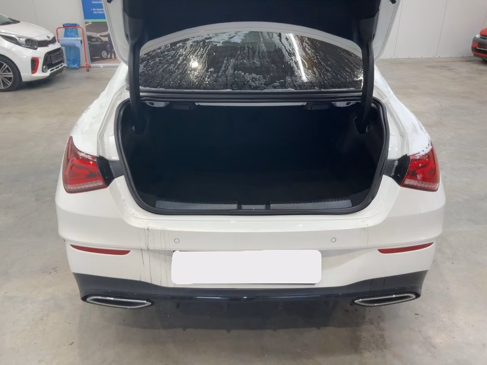 Mercedes-Benz CLA 200 AMG Line Sedan