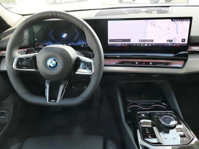 BMW 530 530e M-Sport Touring