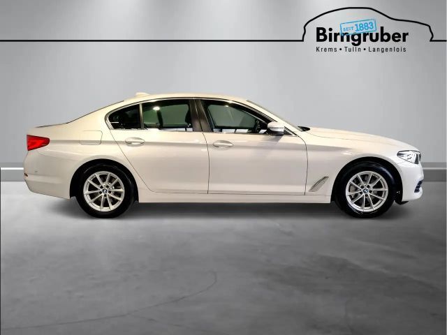 BMW 530 530e Sedan iperformance