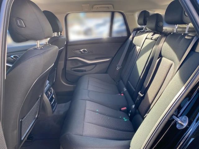 BMW 330 330e Advantage pakket Touring