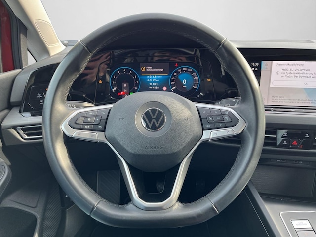 Volkswagen Golf 1.5 eTSI Golf VIII Style