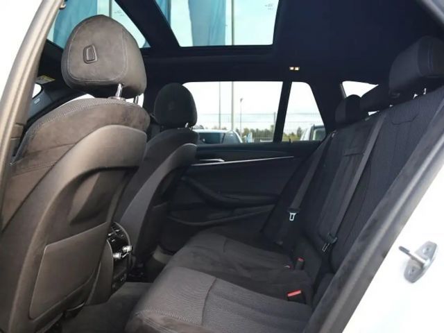 BMW 530 530e M-Sport