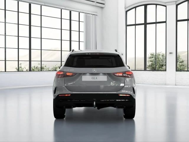 Mercedes-Benz GLA 180 AMG Line